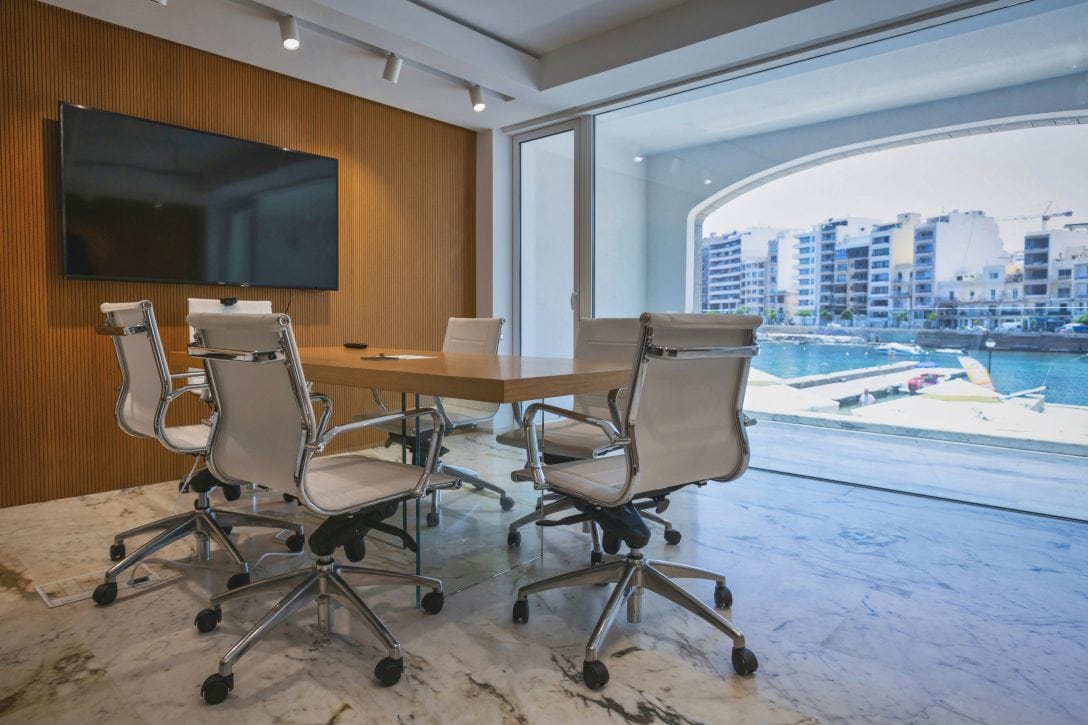 Meeting room overlooking the ocean inside the AIS office design and build office.